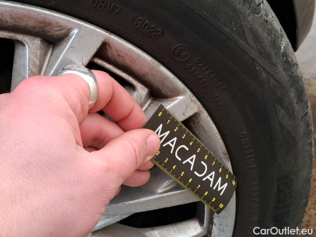  Fiat  500 FIAT  2015 3P Berline Hybrid 1.0 BSG 70 ch Dolcevita #15