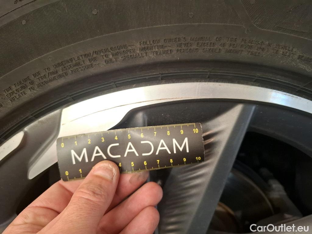  DS  DS7 DS DS 7 Crossback / 2017 / 5P / SUV E-TENSE 225 Business #9