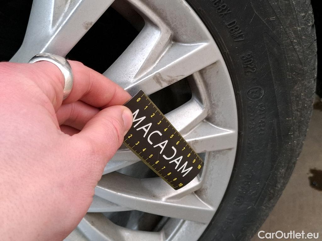  Fiat  500 FIAT  2015 3P Berline Hybrid 1.0 BSG 70 ch Dolcevita #10