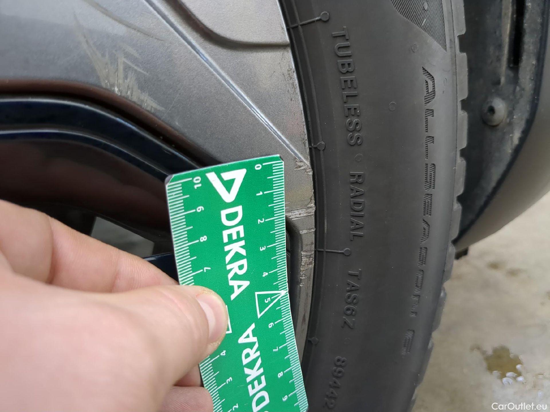  Citroen  C4  X Feel Pack 1.2 PureTech 130CV BVA8 6E #6