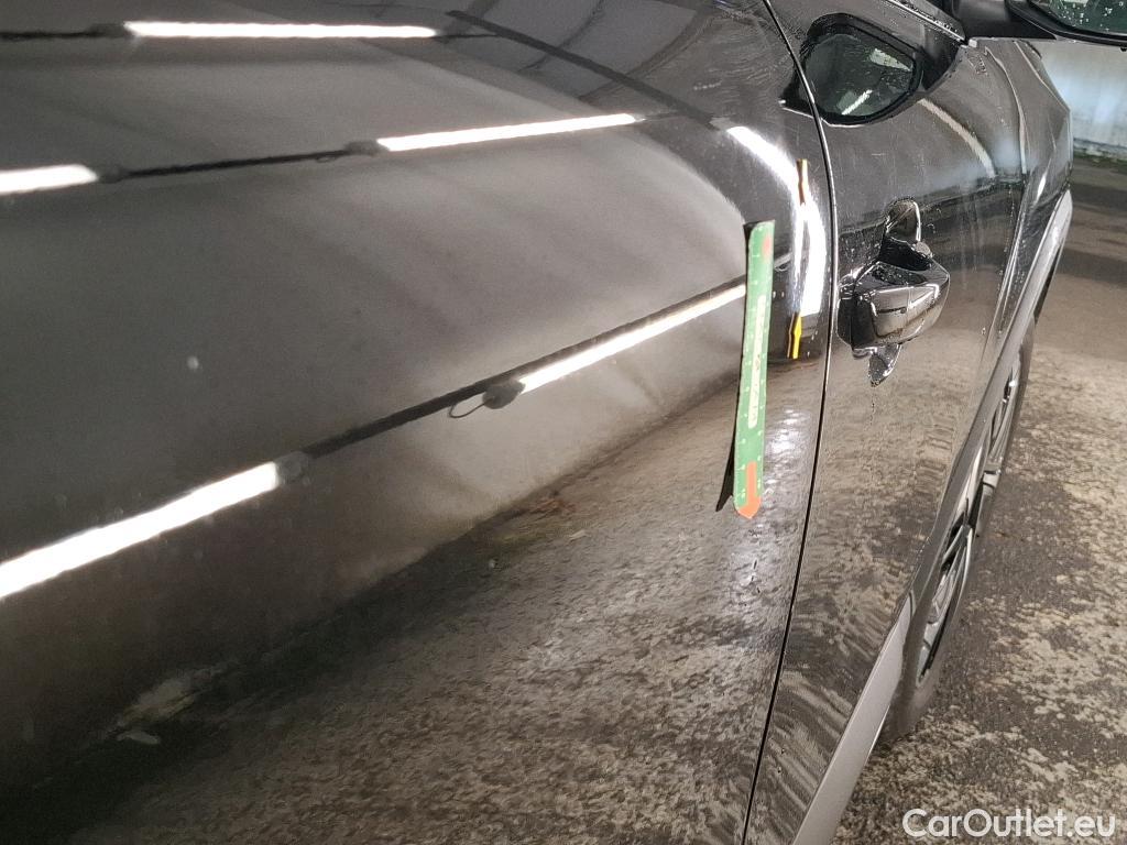  Citroen  C4  X Shine 1.2 PureTech 130CV BVA8 6E #4