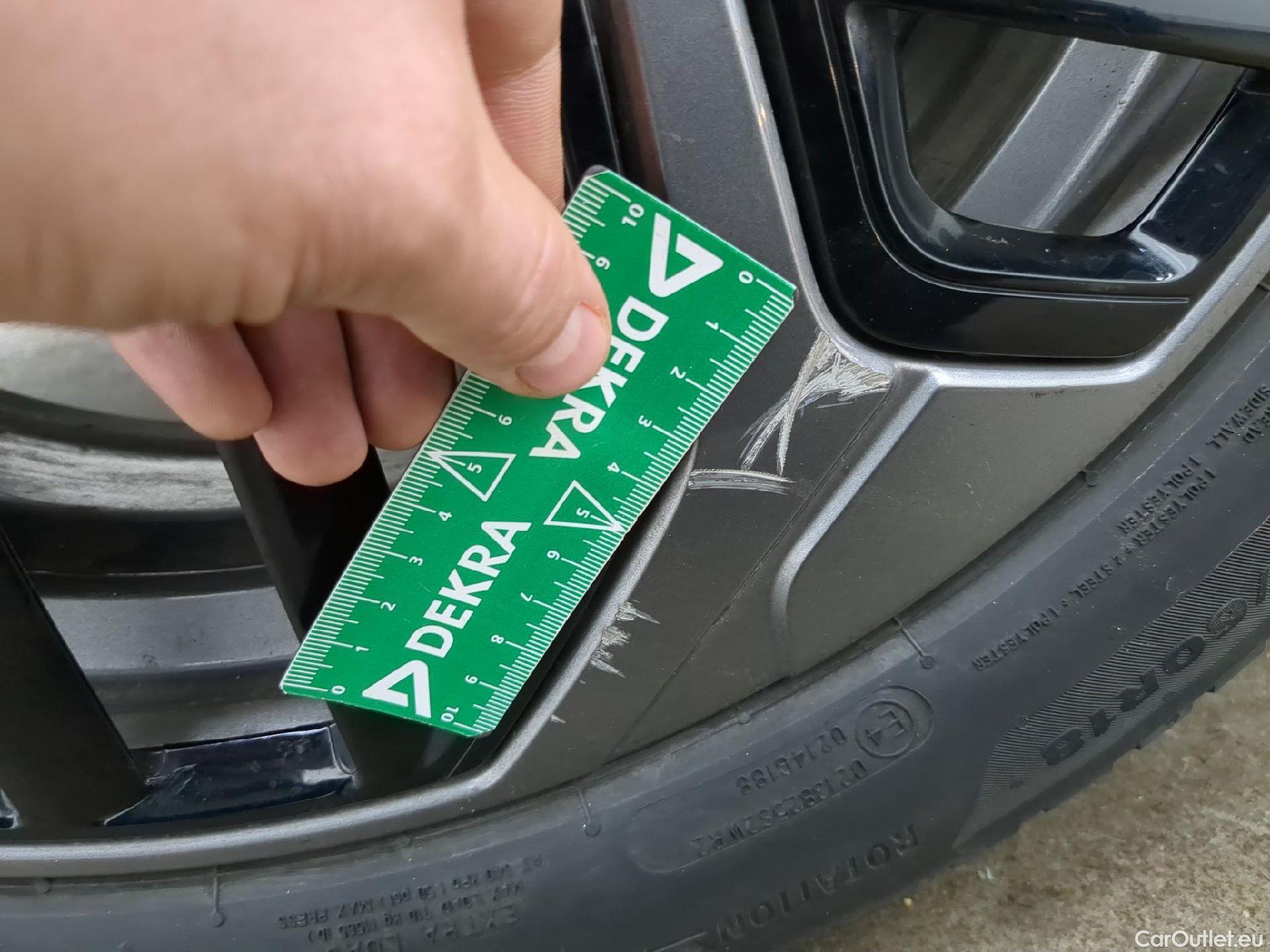  Citroen  C4  X Feel Pack 1.2 PureTech 130CV BVA8 6E #18