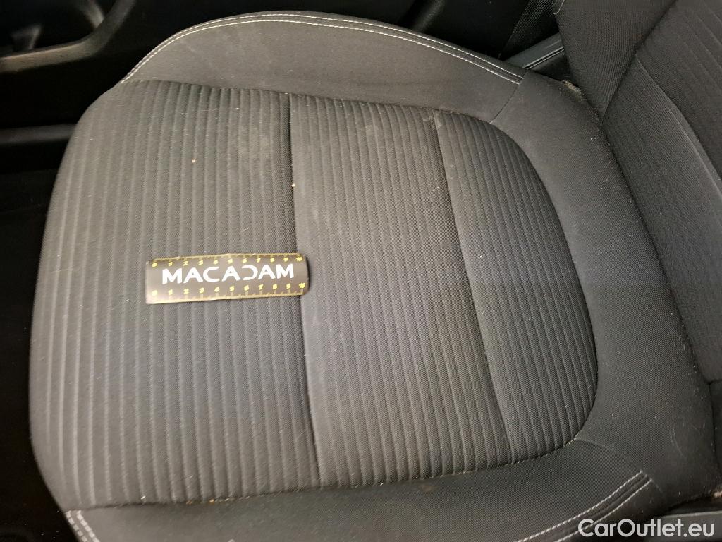  Ford  Kuga FORD  / 2019 / 5P / SUV 2.5 190 hybrid Flexifuel Pshift Titanium #8