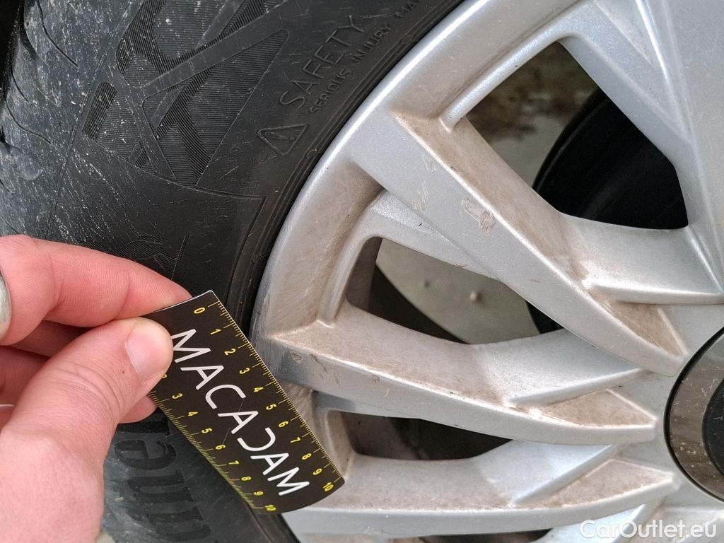  Fiat  500 FIAT  2015 3P Berline Hybrid 1.0 BSG 70 ch Dolcevita #9