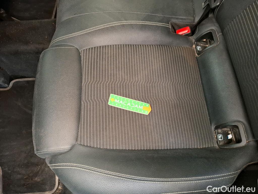  Mercedes  GLA MERCEDES-BENZ  / 2020 / 5P / SUV 1.3  250 e BUSINESS LINE DCT #5