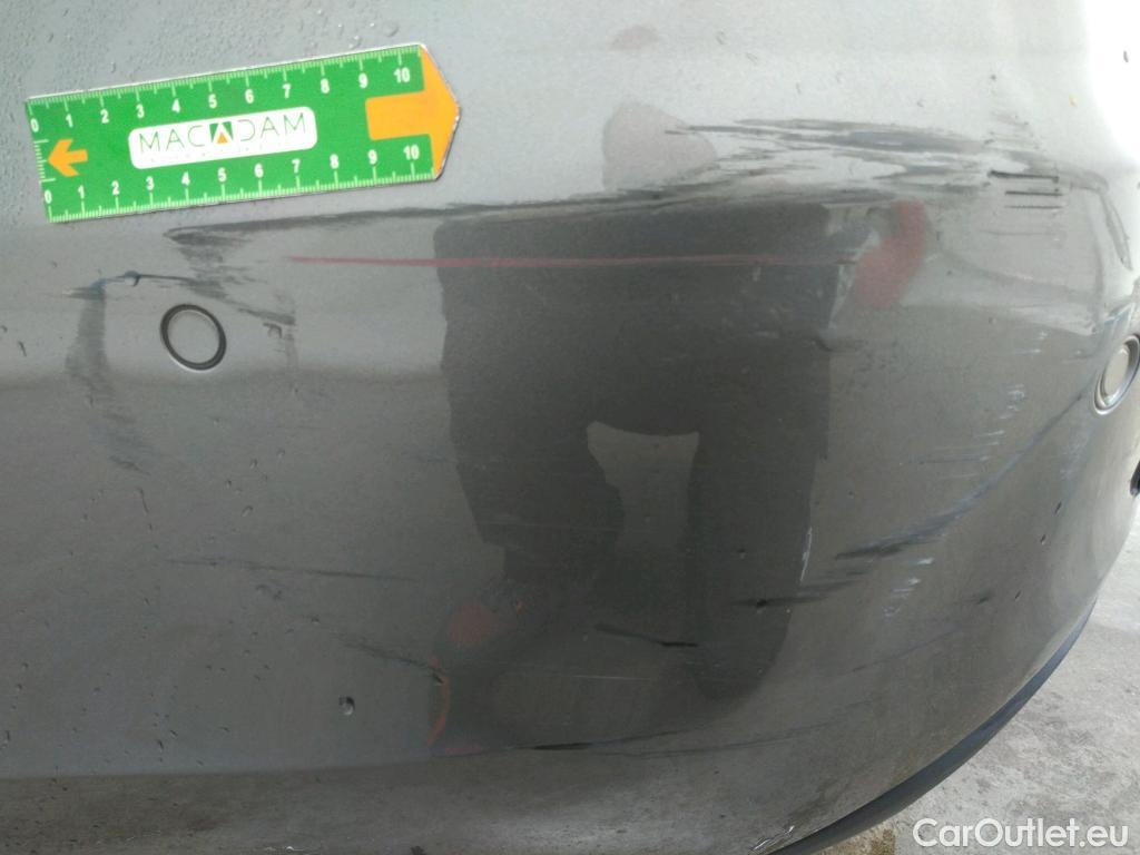  Mercedes  A-Klasse MERCEDES-BENZ Classe A Berline / 2018 / 4P / Berline A 250 e Business Line 8G-DCT #10