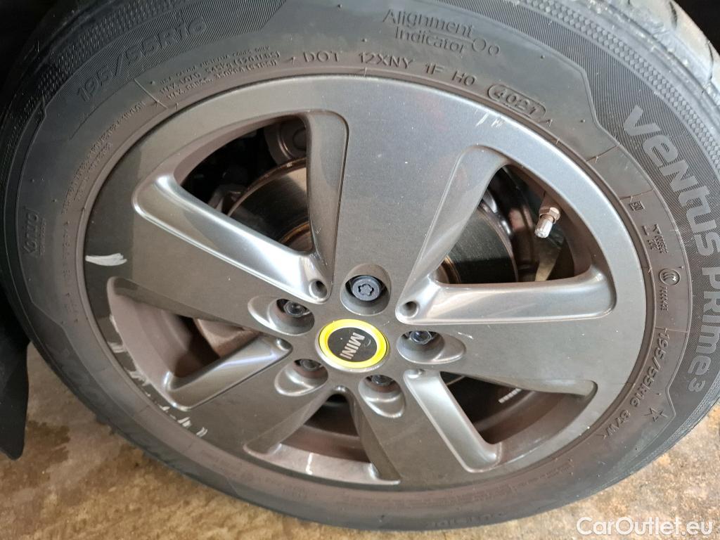  Mini  Mini   / 2021 / 3P / Berline Cooper SE Finition Essential 184 ch BVA #31