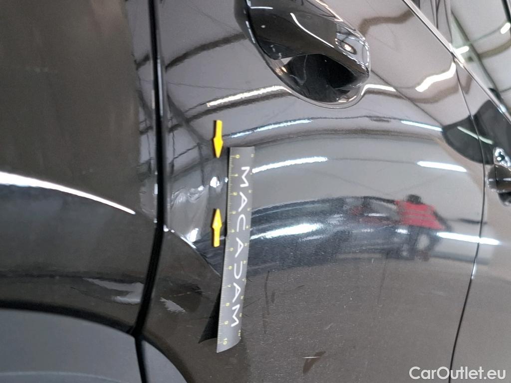  Mercedes  GLA MERCEDES-BENZ  / 2023 / 5P / SUV  250 e Business Line DCT #9