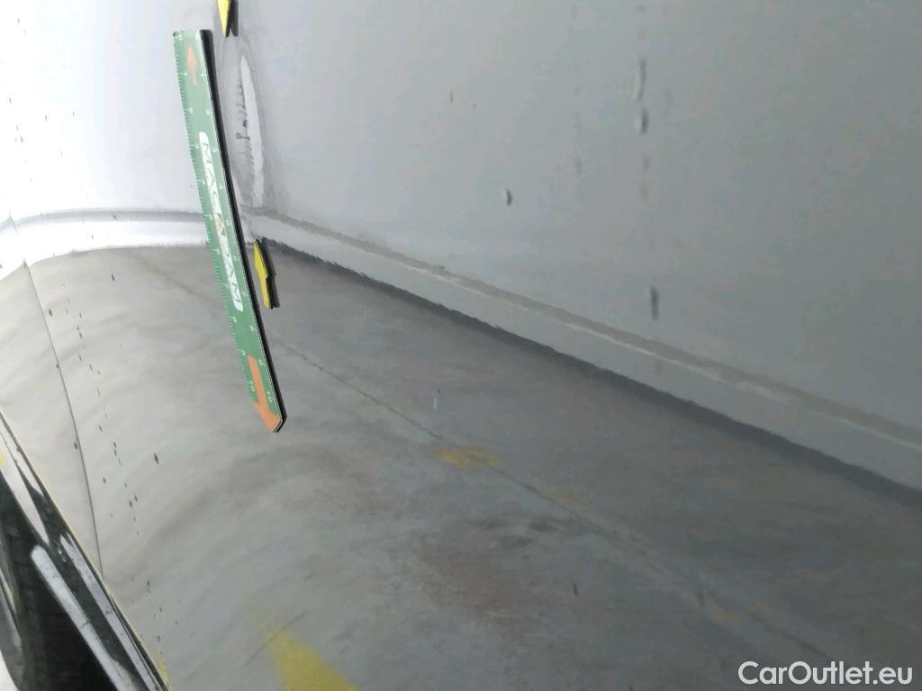  Mercedes  A-Klasse MERCEDES-BENZ Classe A Berline / 2018 / 4P / Berline A 250 e Business Line 8G-DCT #2