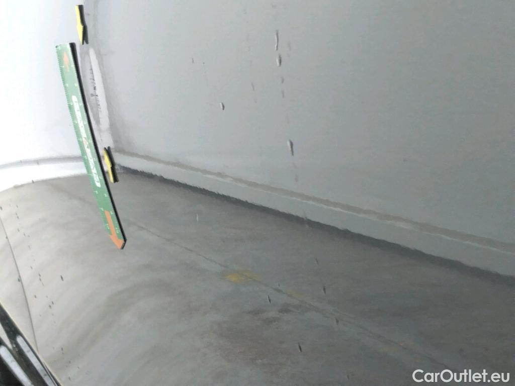  Mercedes  A-Klasse MERCEDES-BENZ Classe A Berline / 2018 / 4P / Berline A 250 e Business Line 8G-DCT #3