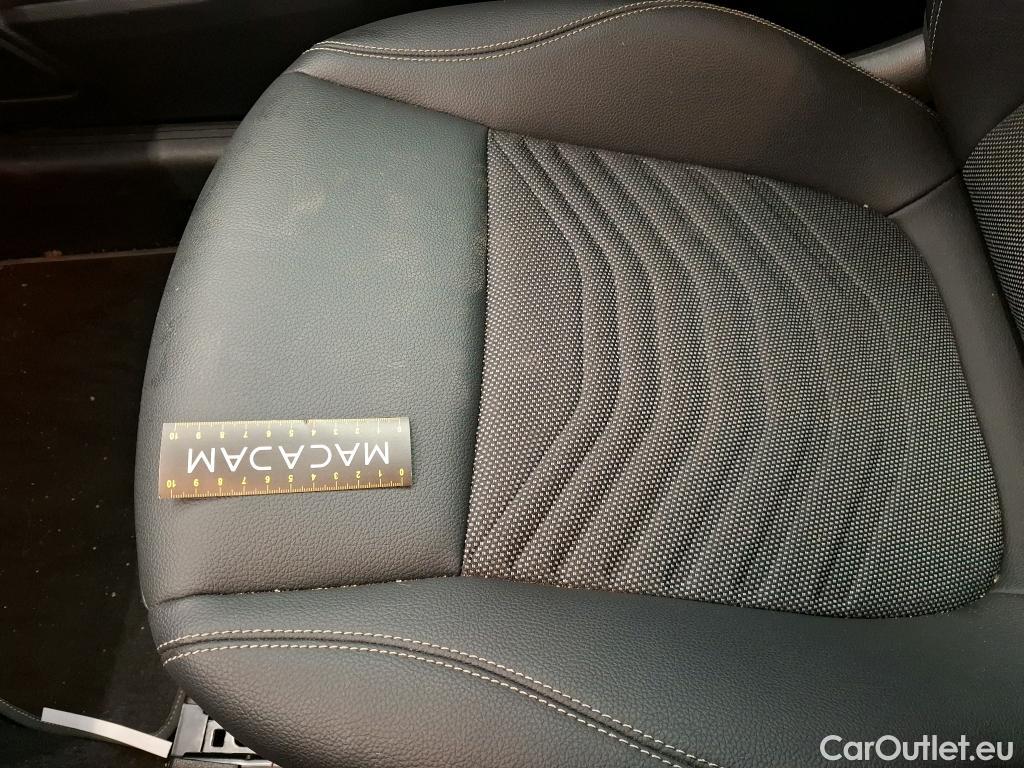  Mercedes  GLA MERCEDES-BENZ  / 2023 / 5P / SUV  250 e Business Line DCT #12