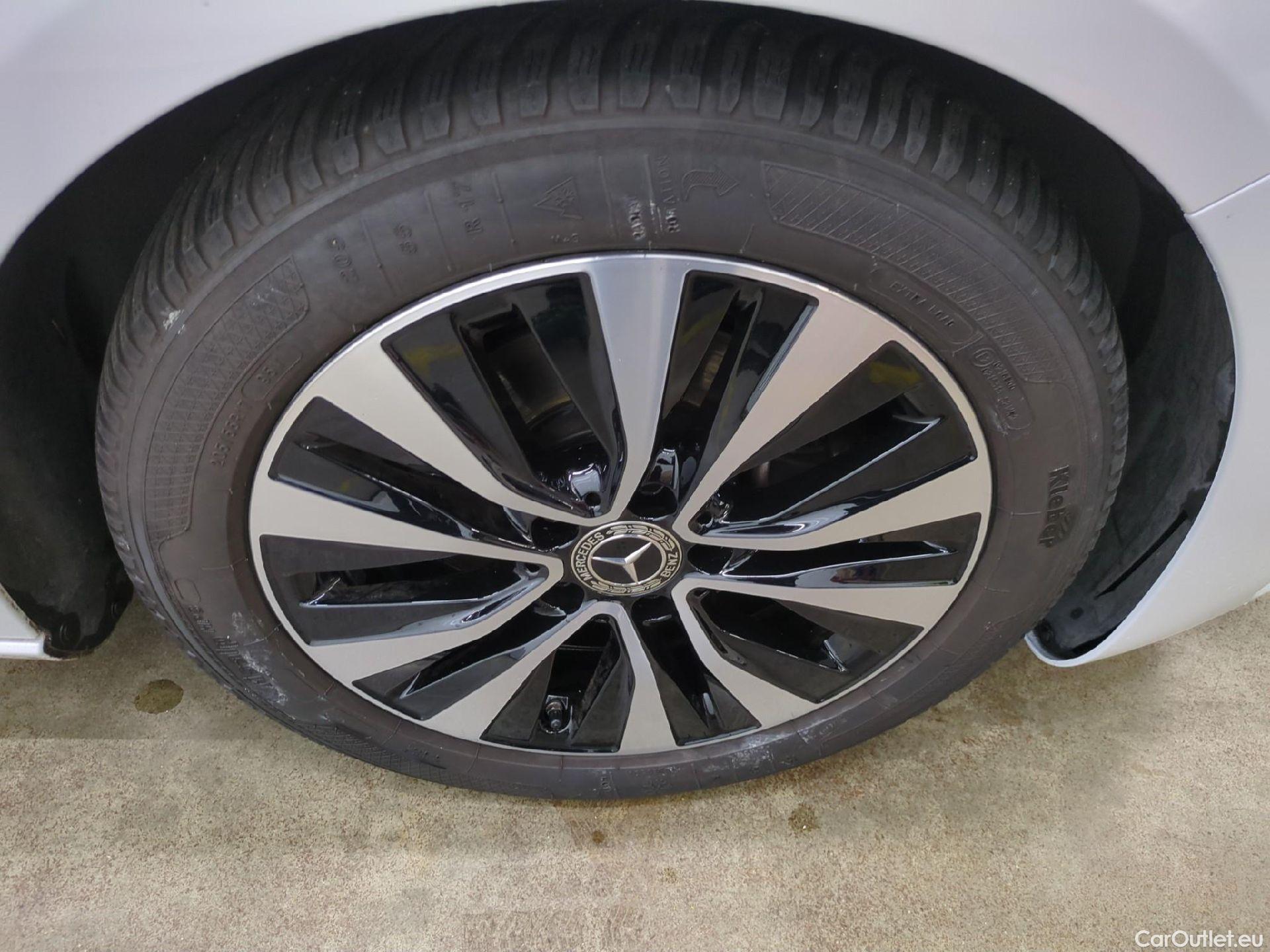  Mercedes  A-Klasse MERCEDES-BENZ Classe A Compact / 2018 / 5P / Berline A 180 Business Line 7G-DCT #3