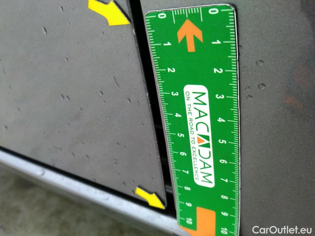  Mercedes  A-Klasse MERCEDES-BENZ Classe A Berline / 2018 / 4P / Berline A 250 e Business Line 8G-DCT #20