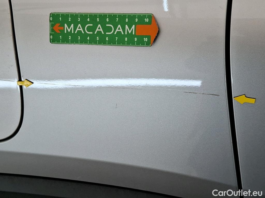  Mercedes  GLA MERCEDES-BENZ  / 2020 / 5P / SUV 1.3  250 e BUSINESS LINE DCT #12