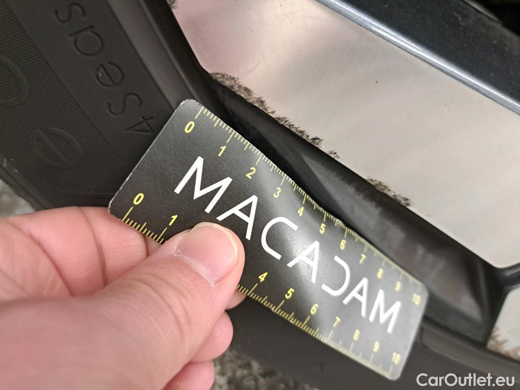  Hyundai  Tucson HYUNDAI  / 2020 / 5P / SUV 1.6 CRDI 136 DCT-7 HYBRID 48V EXECUTIVE #7