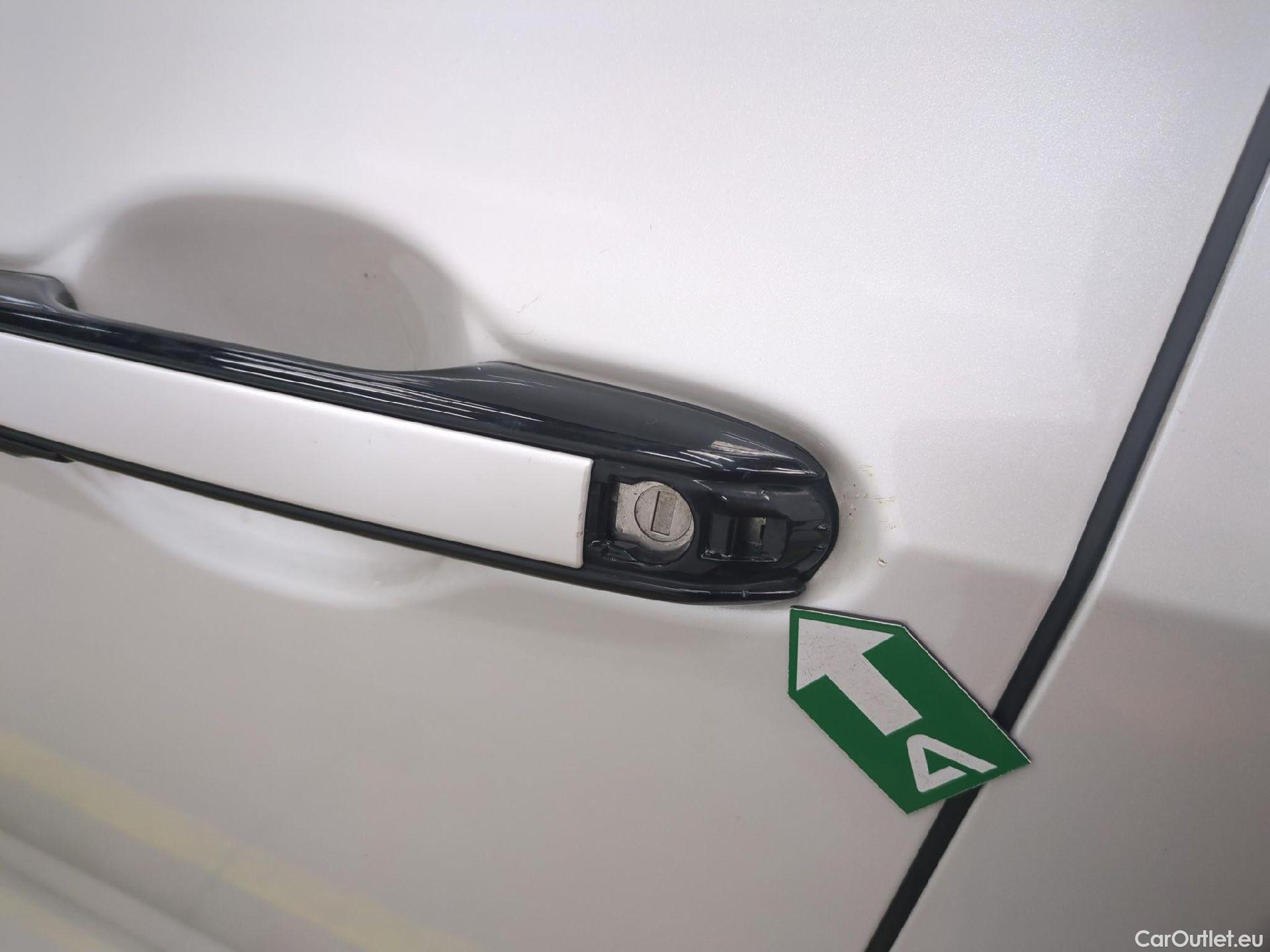  Lexus  NX LEXUS  / 2021 / 5P / SUV 450H+ 4WD Executive #4