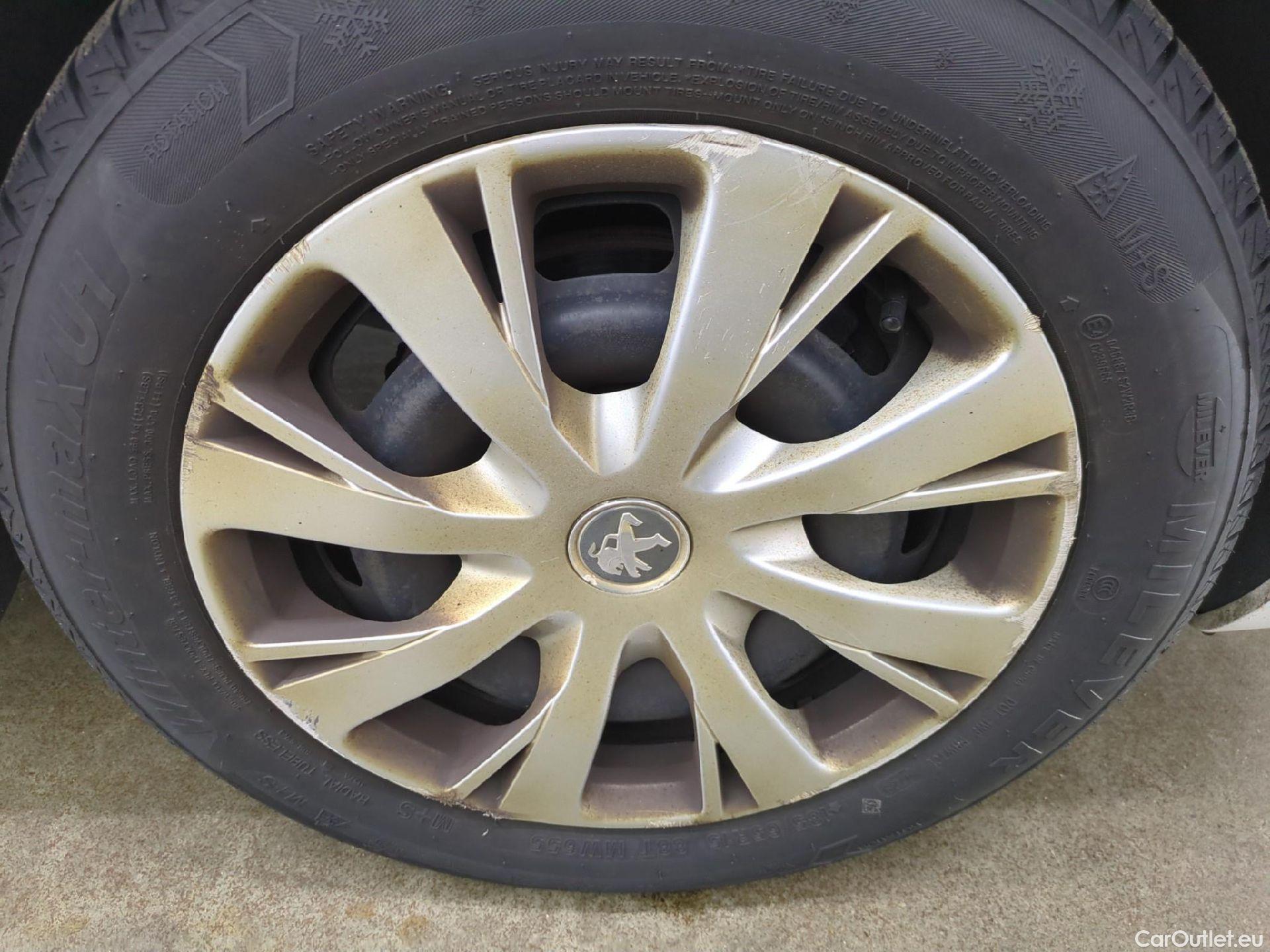  Peugeot  208  Active Business 1.2 80CV BVM5 E6dT #8