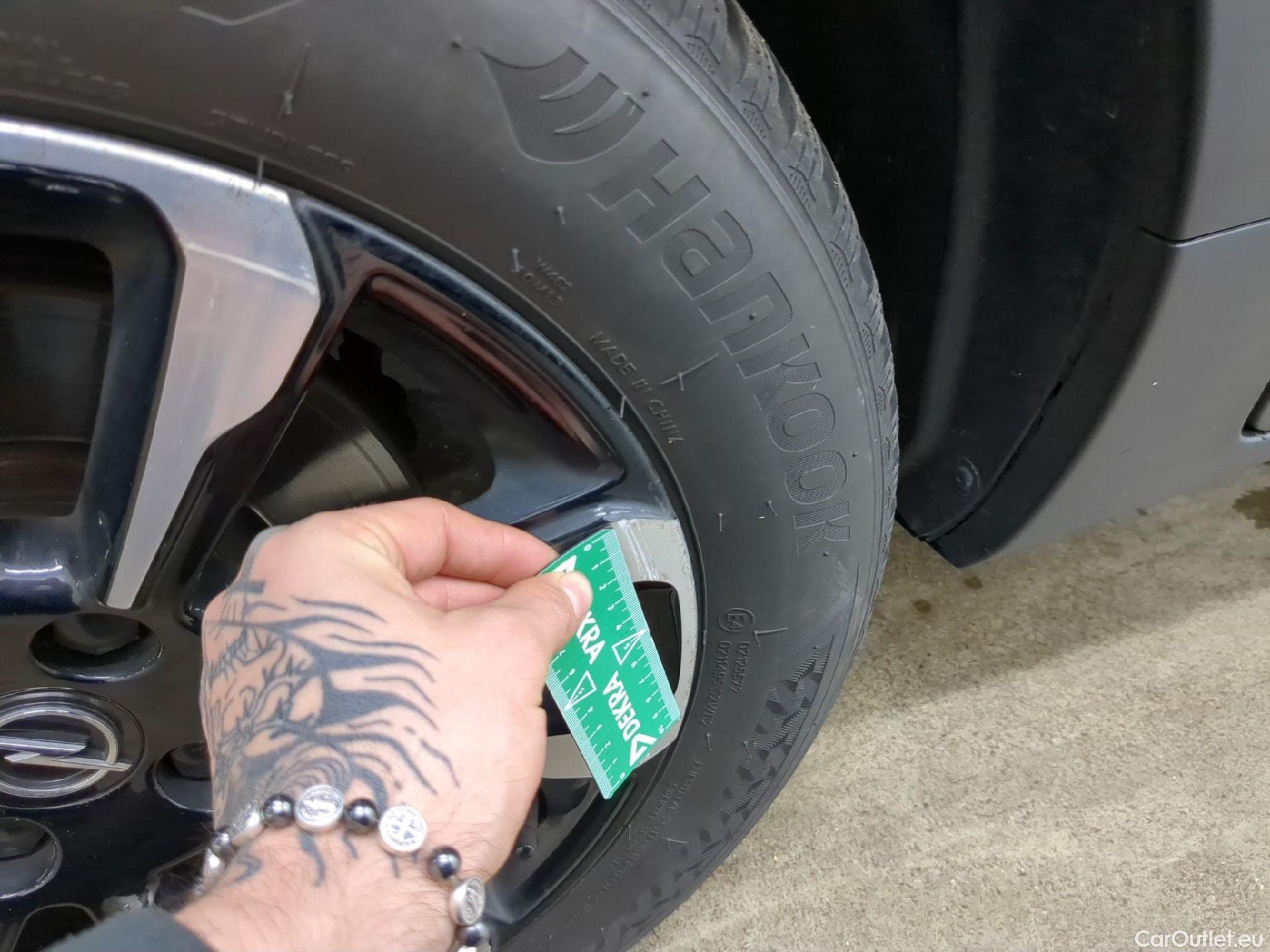  Opel  Crossland  X Business Elegance 1.2 Turbo 130CV BVA6 E6d #9