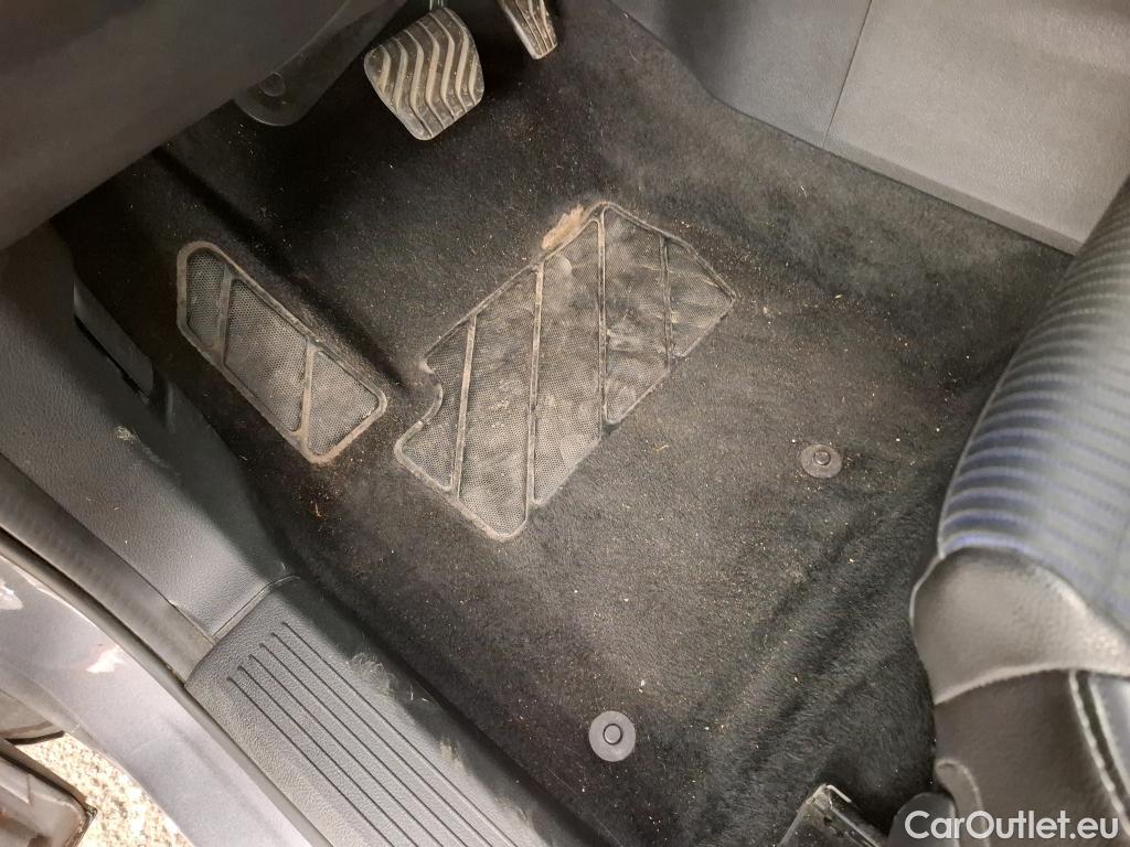  Nissan  Qashqai NISSAN  / 2021 / 5P / Crossover 1.3 MHEV 158ch Xtronic Tekna #4