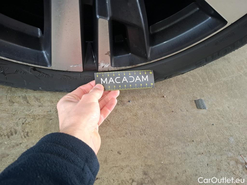  Peugeot  3008  Allure Business 1.5 HDi 130CV BVA8 E6d #42