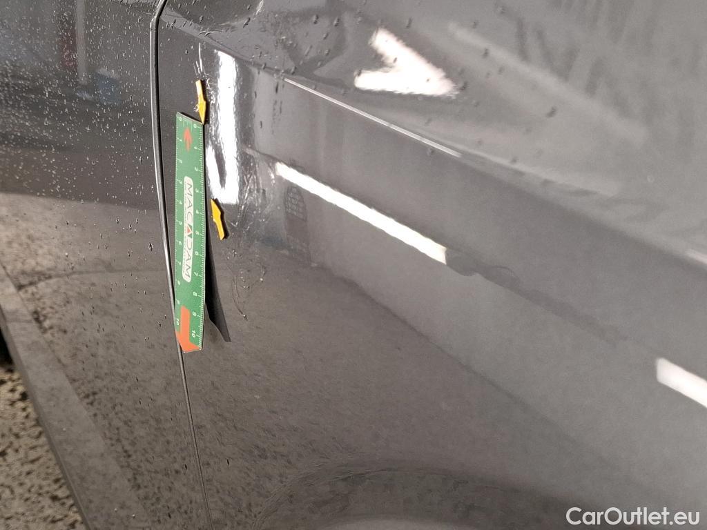  Nissan  Qashqai NISSAN  / 2021 / 5P / Crossover 1.3 MHEV 158ch Xtronic Tekna #9