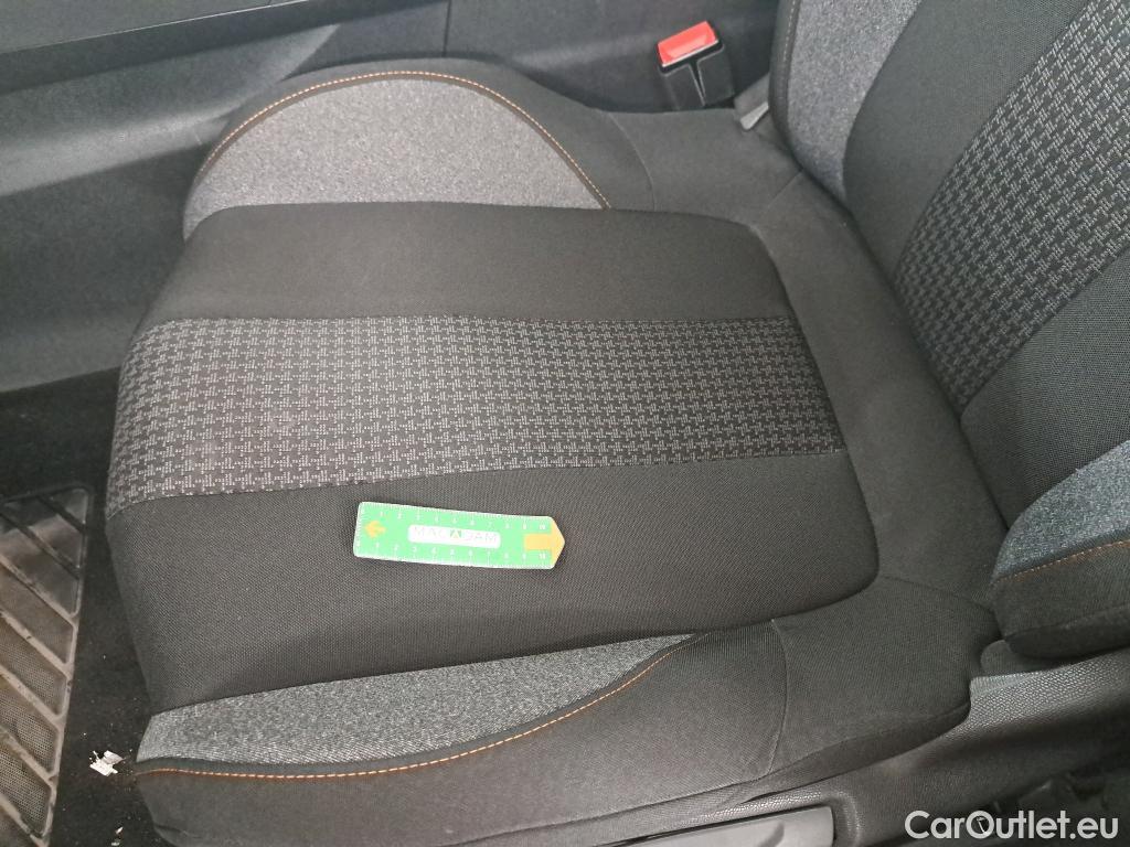  Peugeot  3008  Active Pack 1.5 HDi 130CV BVA8 E6d #6