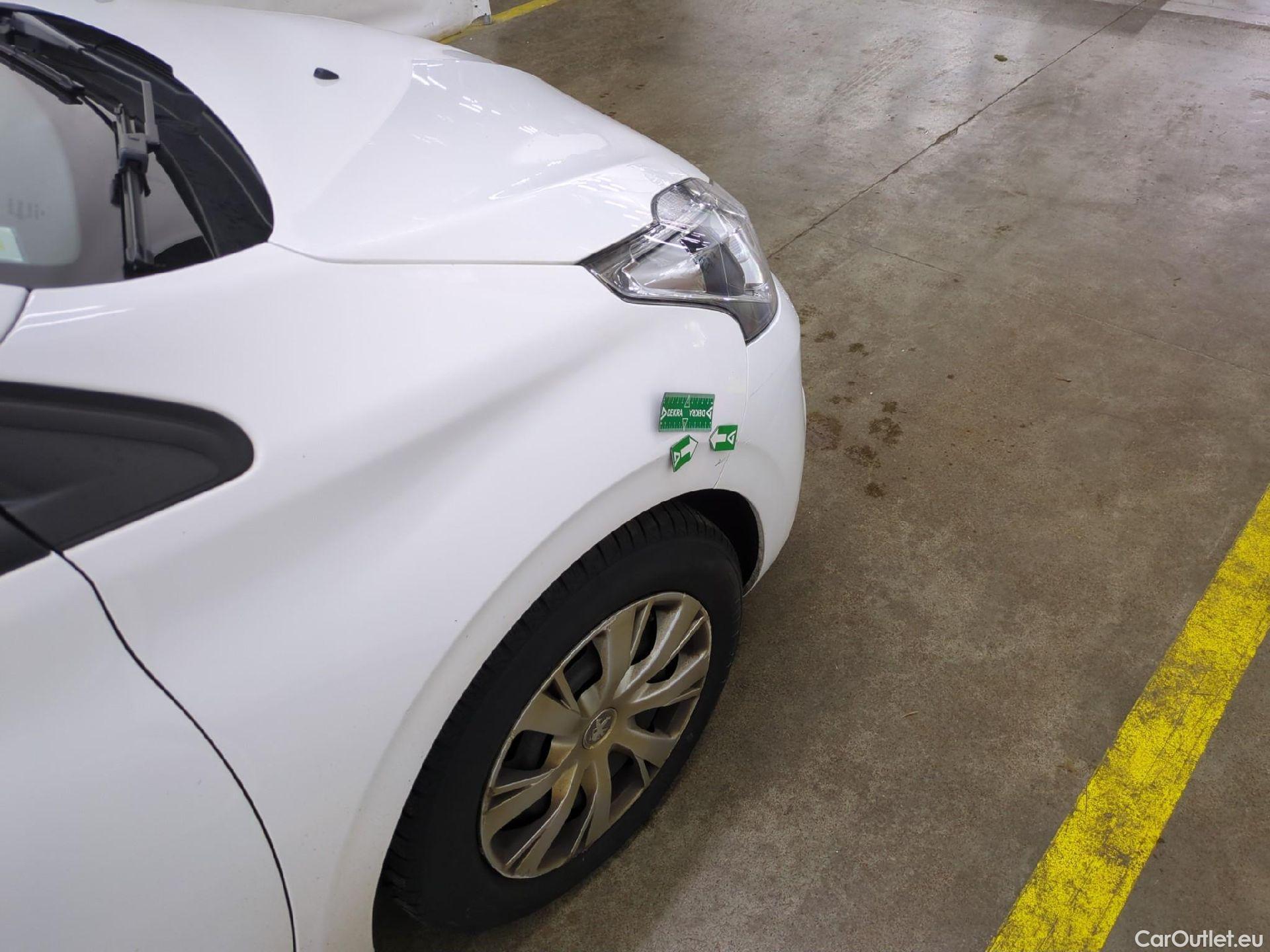  Peugeot  208  Active Business 1.2 80CV BVM5 E6dT #13