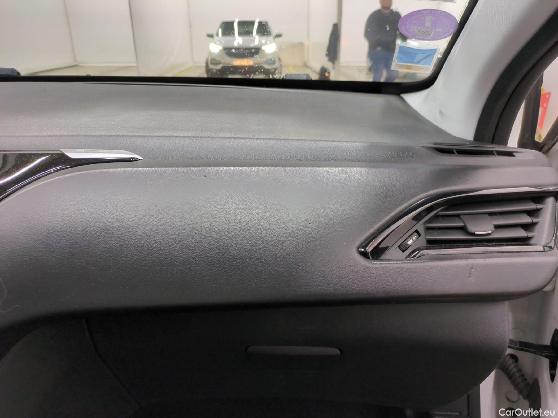  Peugeot  208  Active Business 1.2 80CV BVM5 E6dT #3