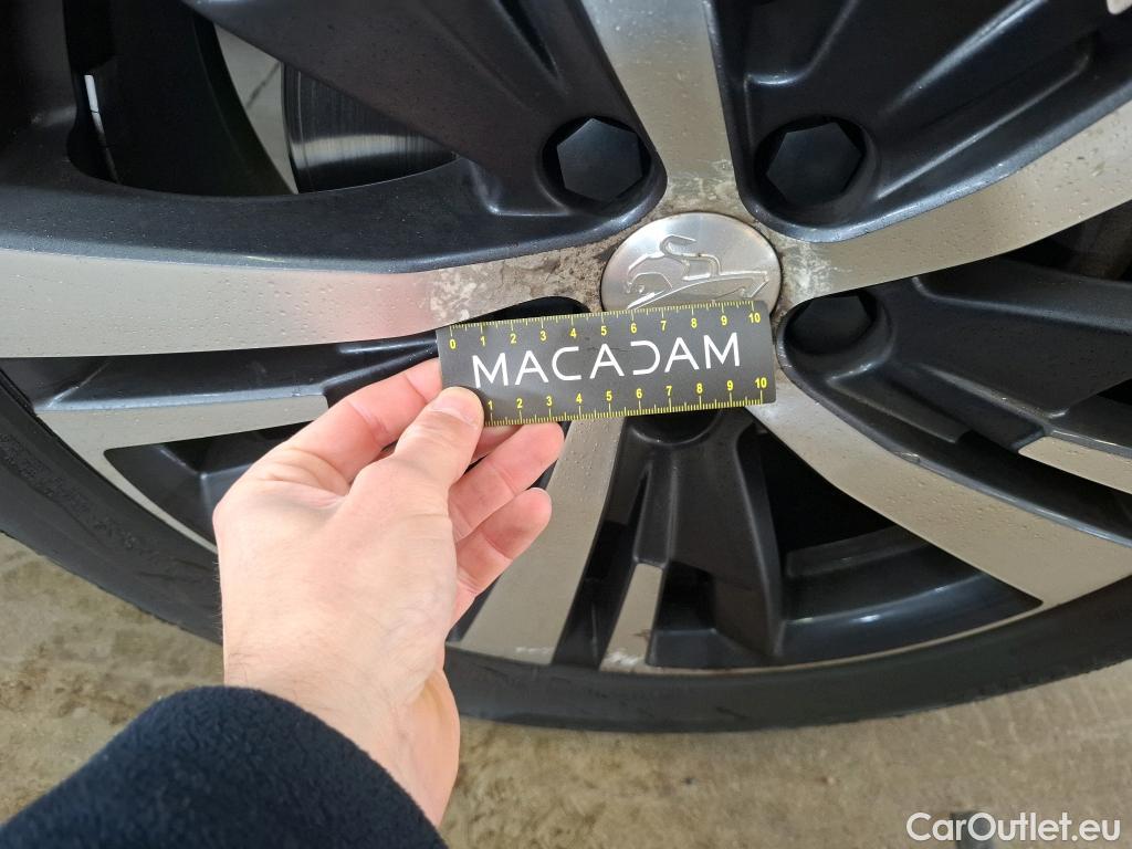  Peugeot  3008  Allure Business 1.5 HDi 130CV BVA8 E6d #39