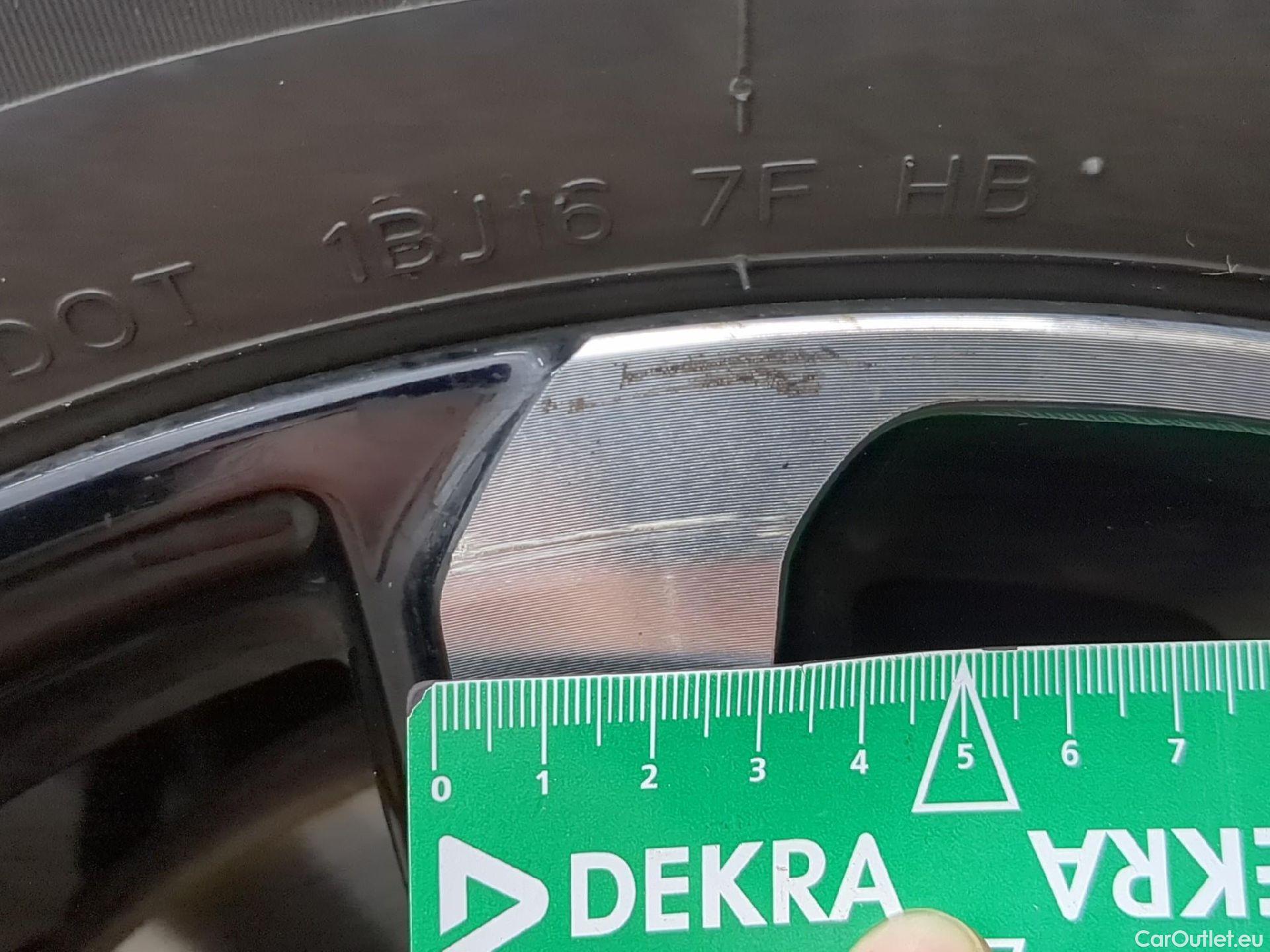  Opel  Crossland  X Business Elegance 1.2 Turbo 130CV BVA6 E6d #5