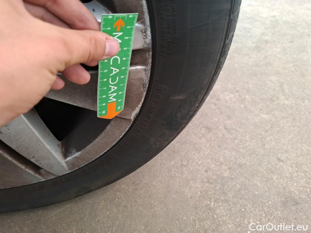  Volkswagen  Golf  VOLKSWAGEN / 2020 / 5P / Berline 1.0 eTSI OPF 110 DSG7 Life Business #29