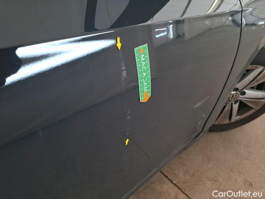  Volkswagen  Golf  VOLKSWAGEN / 2020 / 5P / Berline 1.0 eTSI OPF 110 DSG7 Life Business #8