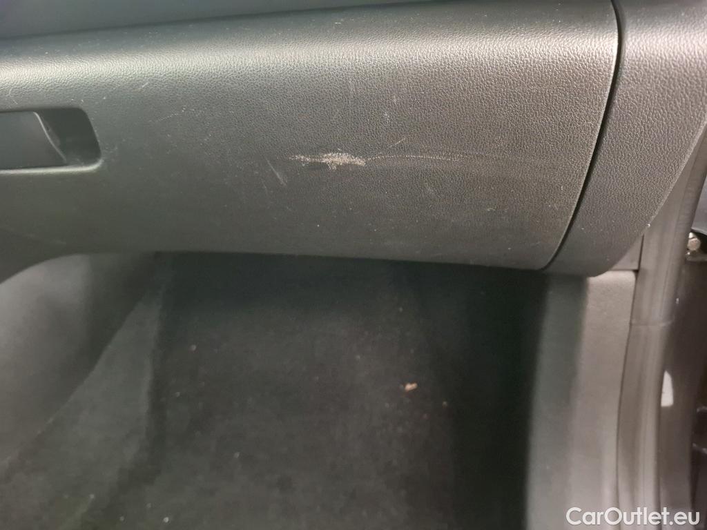  Renault  Megane RENAULT Mégane Berline 5p Berline Intens TCe 140 EDC FAP #26