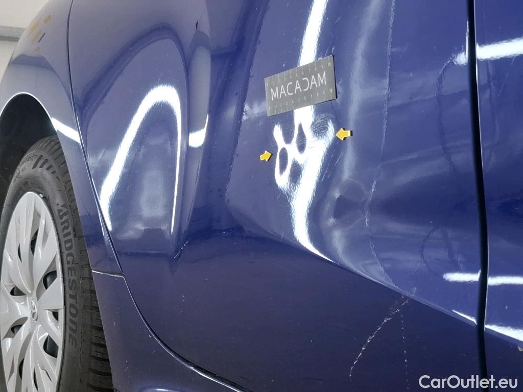  Toyota  Yaris TOYOTA  Hybride / 2019 / 5P / Berline Hybride 116h Dynamic Business Stage Acad #7