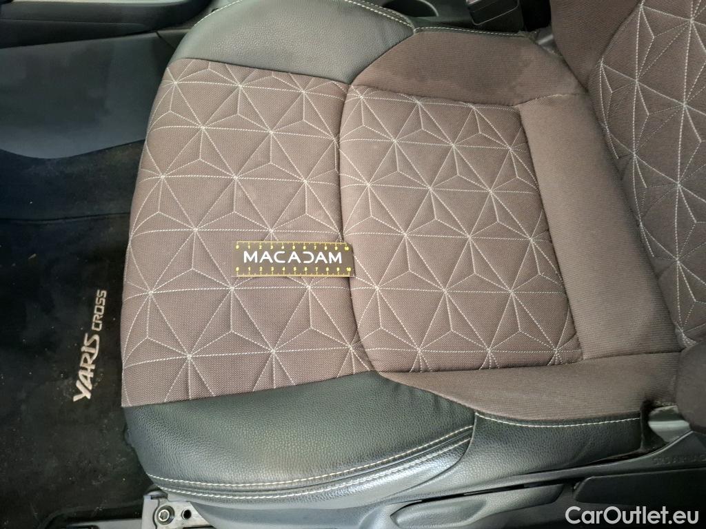  Toyota  Yaris Cross TOYOTA  Hybride / 2021 / 5P / SUV 1.5 HYBRID 116H COLLECTION AUTO #4