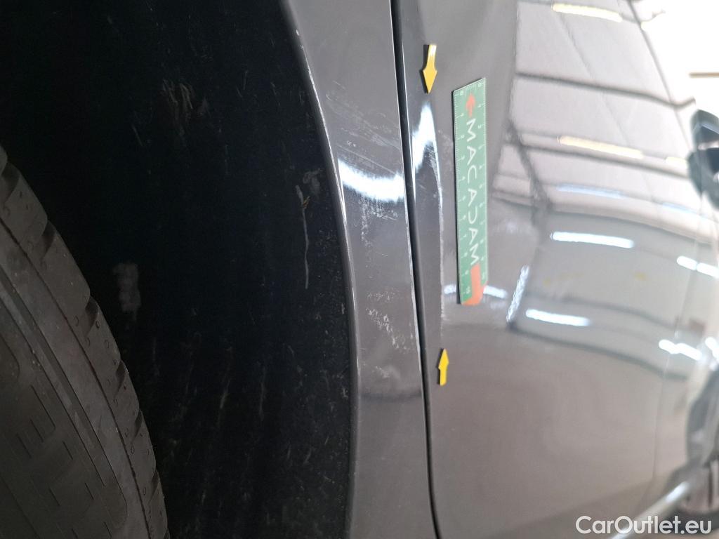  Volkswagen  Golf  VOLKSWAGEN / 2020 / 5P / Berline 1.0 eTSI OPF 110 DSG7 Life Business #13