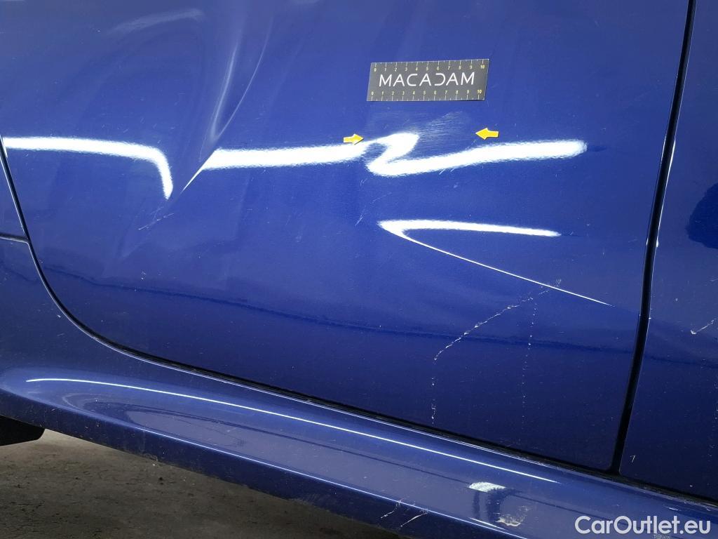  Toyota  Yaris TOYOTA  Hybride / 2019 / 5P / Berline Hybride 116h Dynamic Business Stage Acad #4