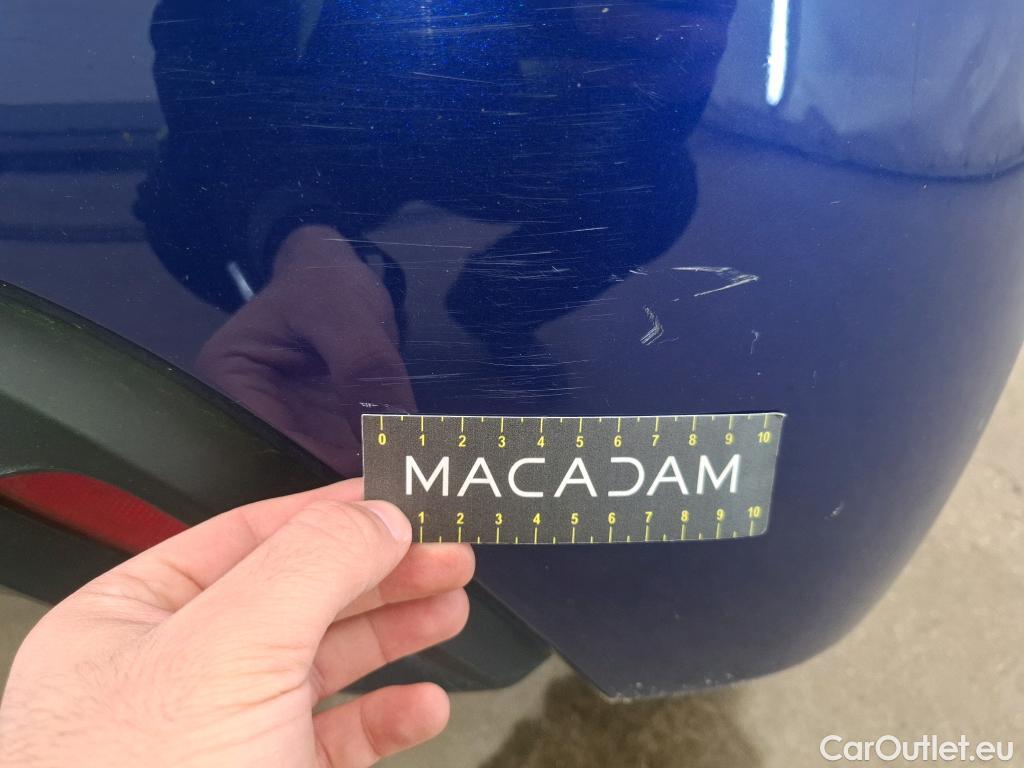  Toyota  Yaris TOYOTA  Hybride / 2019 / 5P / Berline Hybride 116h Dynamic Business Stage Acad #17