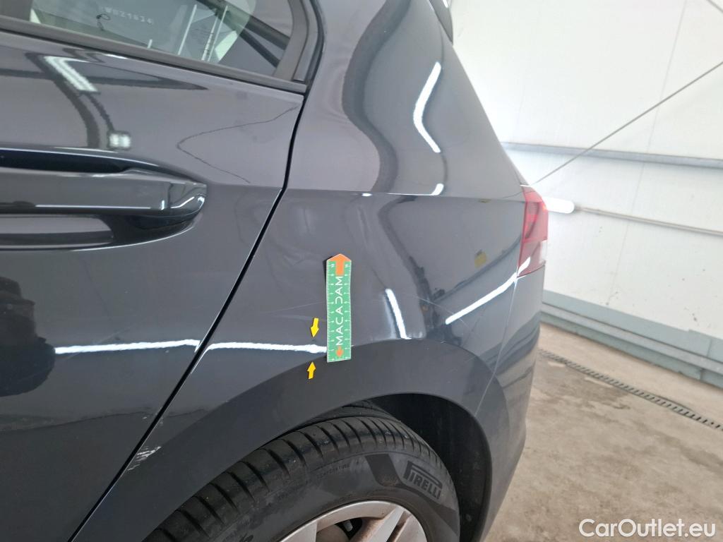  Volkswagen  Golf  VOLKSWAGEN / 2020 / 5P / Berline 1.0 eTSI OPF 110 DSG7 Life Business #34