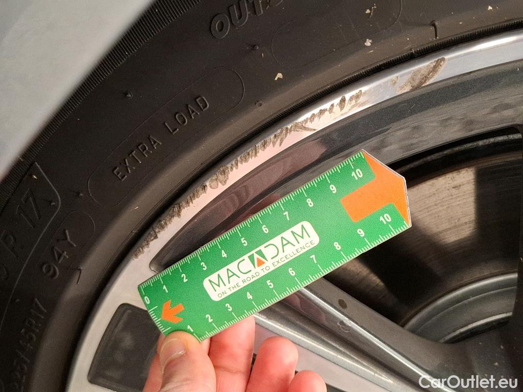  Bmw  Serie 1 BMW Série 1 / 2019 / 5P / Berline 116d DKG7 Business Design #12