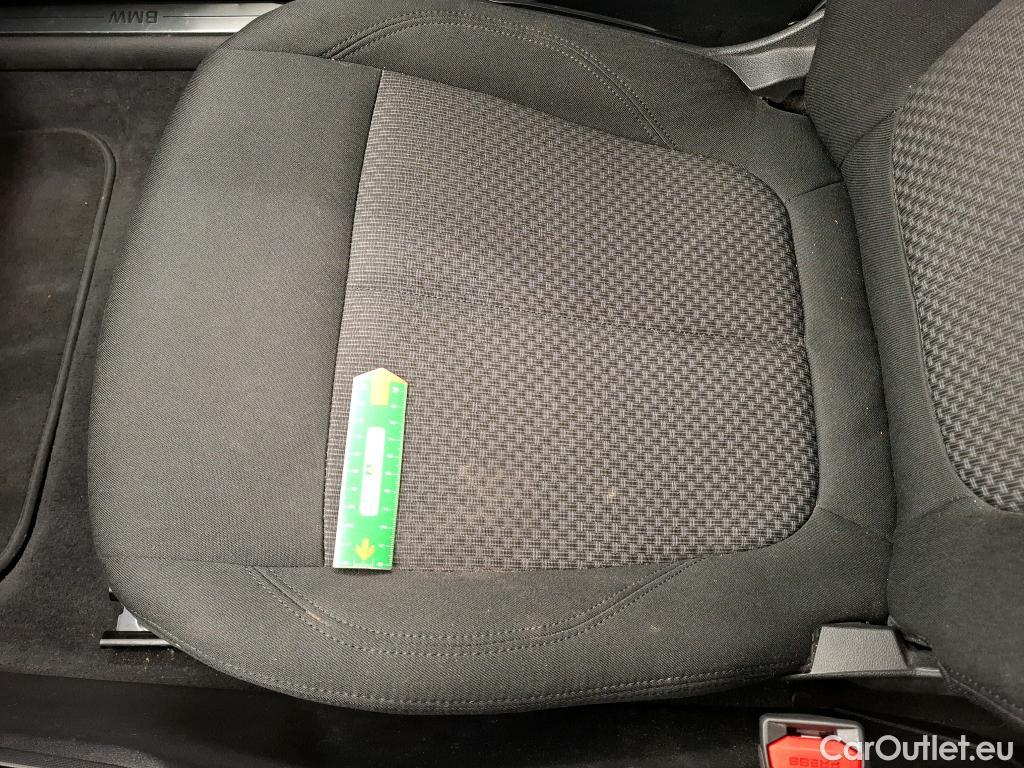  Bmw  Serie 1 BMW Série 1 / 2019 / 5P / Berline 116d DKG7 Business Design #23