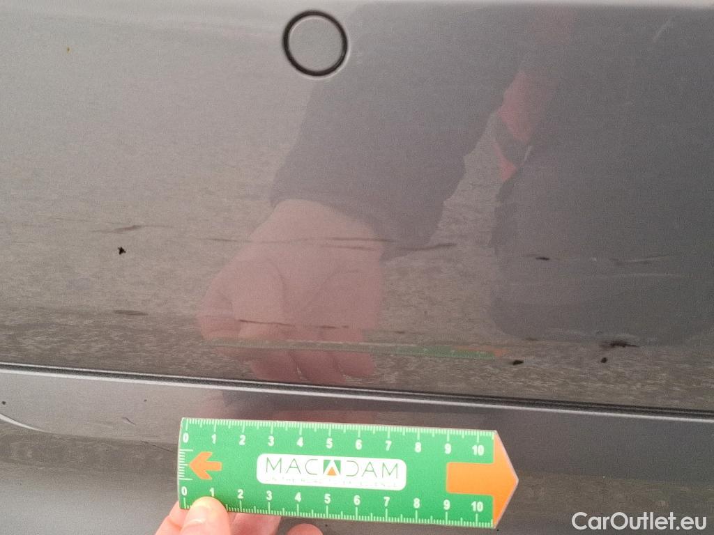  Bmw  Serie 1 BMW Série 1 / 2019 / 5P / Berline 116d DKG7 Business Design #9