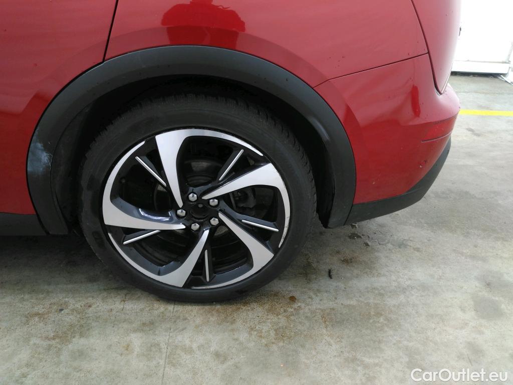  DS  DS7 DS DS 7 Crossback / 2017 / 5P / SUV E-TENSE 4x4 Grand Chic #9