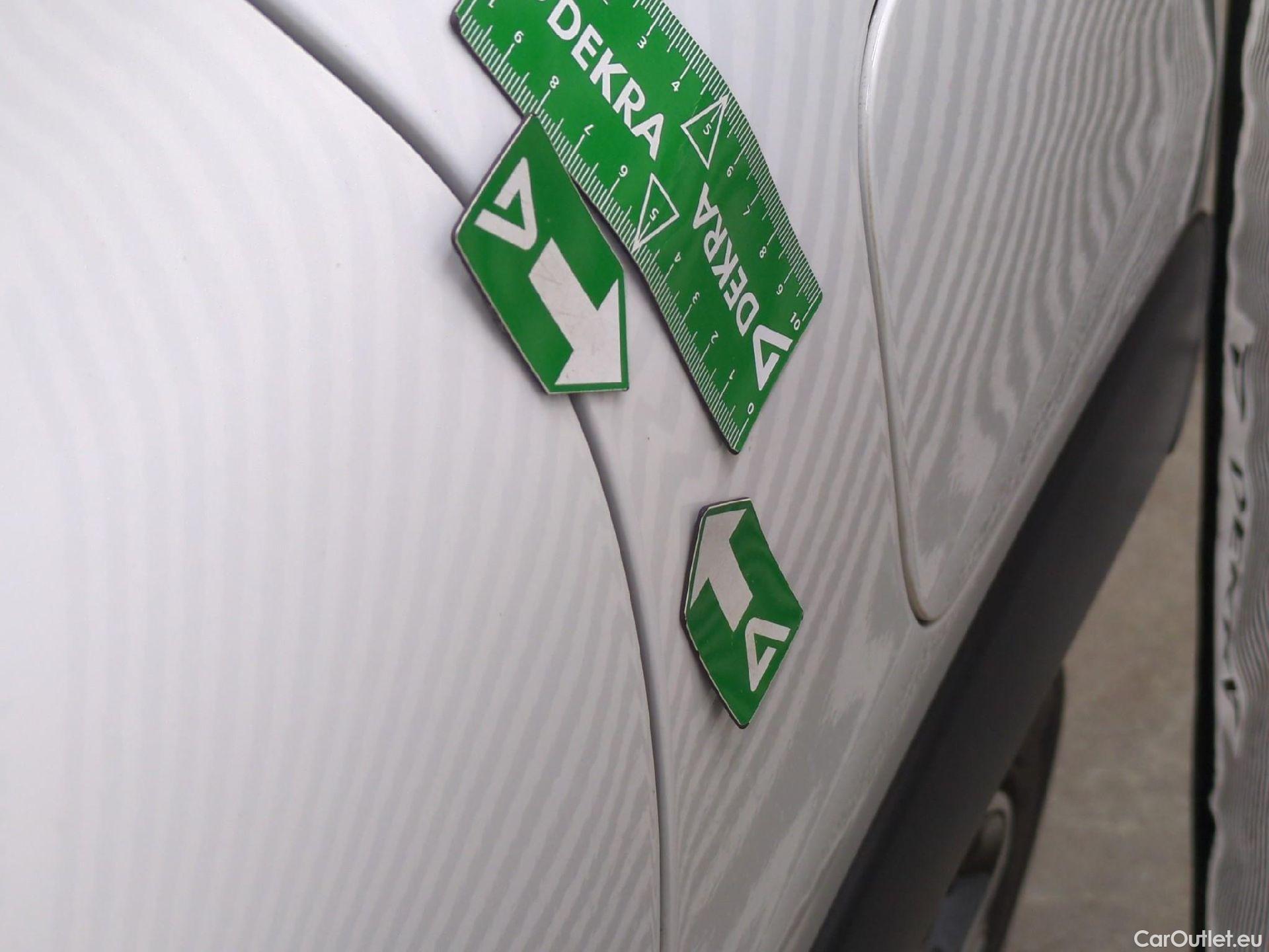  Citroen  C3  Société / 2020 / 5P / Berline / VU BlueHDi 100 S&S BVM6 Feel Nav #35