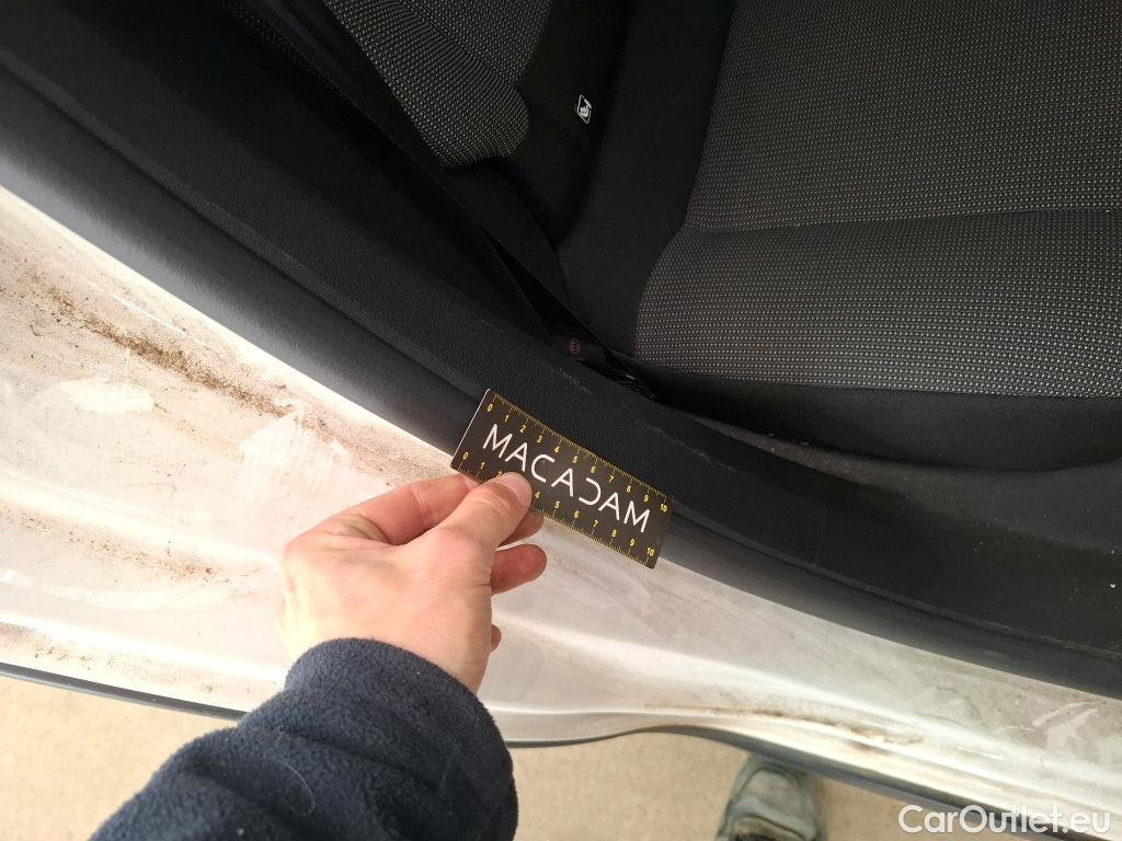  Citroen  C3  Feel Pack 1.2 PureTech 80CV BVM5 E6d #17