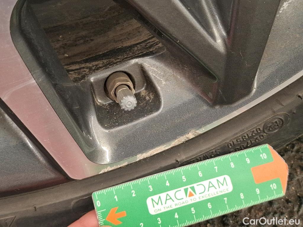  Hyundai  Konna Kona Executive Hybrid 2WD 1.6 GDI 140CV BVA6 E6d #48