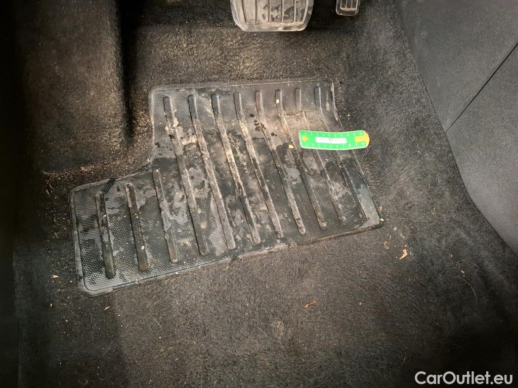  Citroen  C4 CITROEN  X / 2022 / 4P / Berline PureTech 130 S&S EAT8 Feel Pack #16