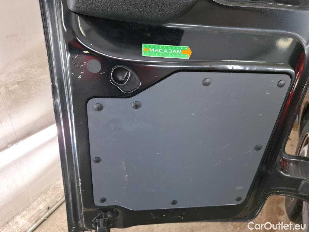  Peugeot  Expert  Kombi L2 1.6 HDi 115CV BVM6 9 Sieges E6 #18