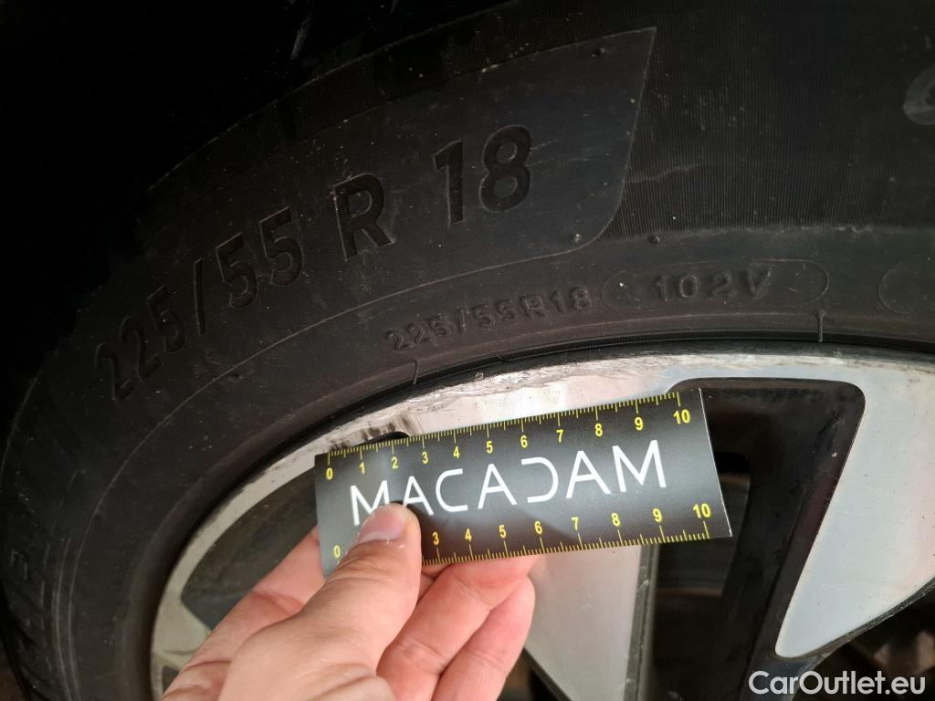  Opel   Grandland X Grandland X Elegance Business 1.5 130CV BVA8 E6d #23