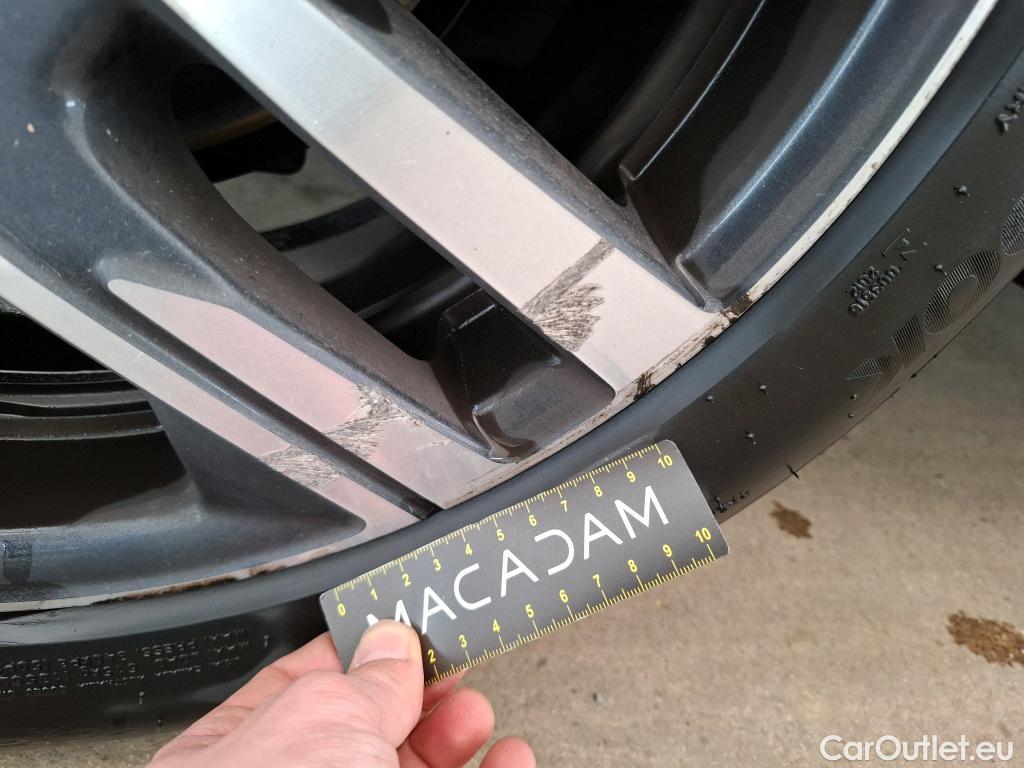  Peugeot  208  Allure Business 1.2 PureTech 100CV BVA8 E6d #35